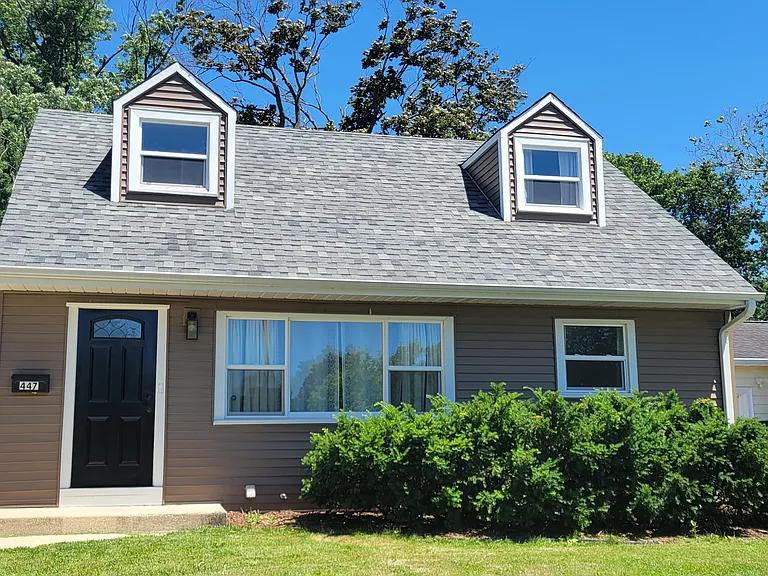 447 S Park Rd — Photo 1