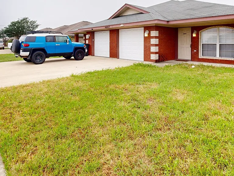 4607 Wade Dr #B — Photo 2