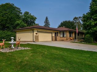 965 Harvey Ave, Brookfield, WI 53005
