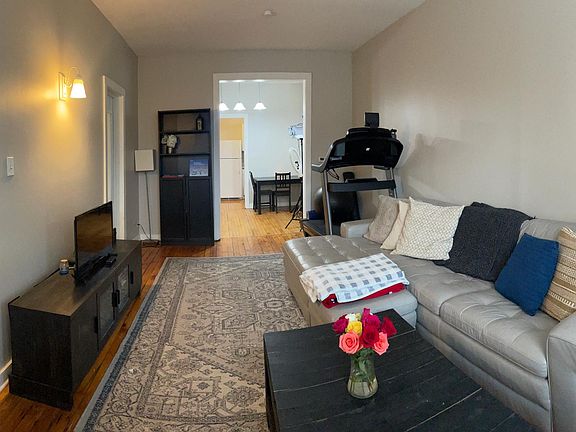2nd image of 2314 W Winnemac Ave APT 1