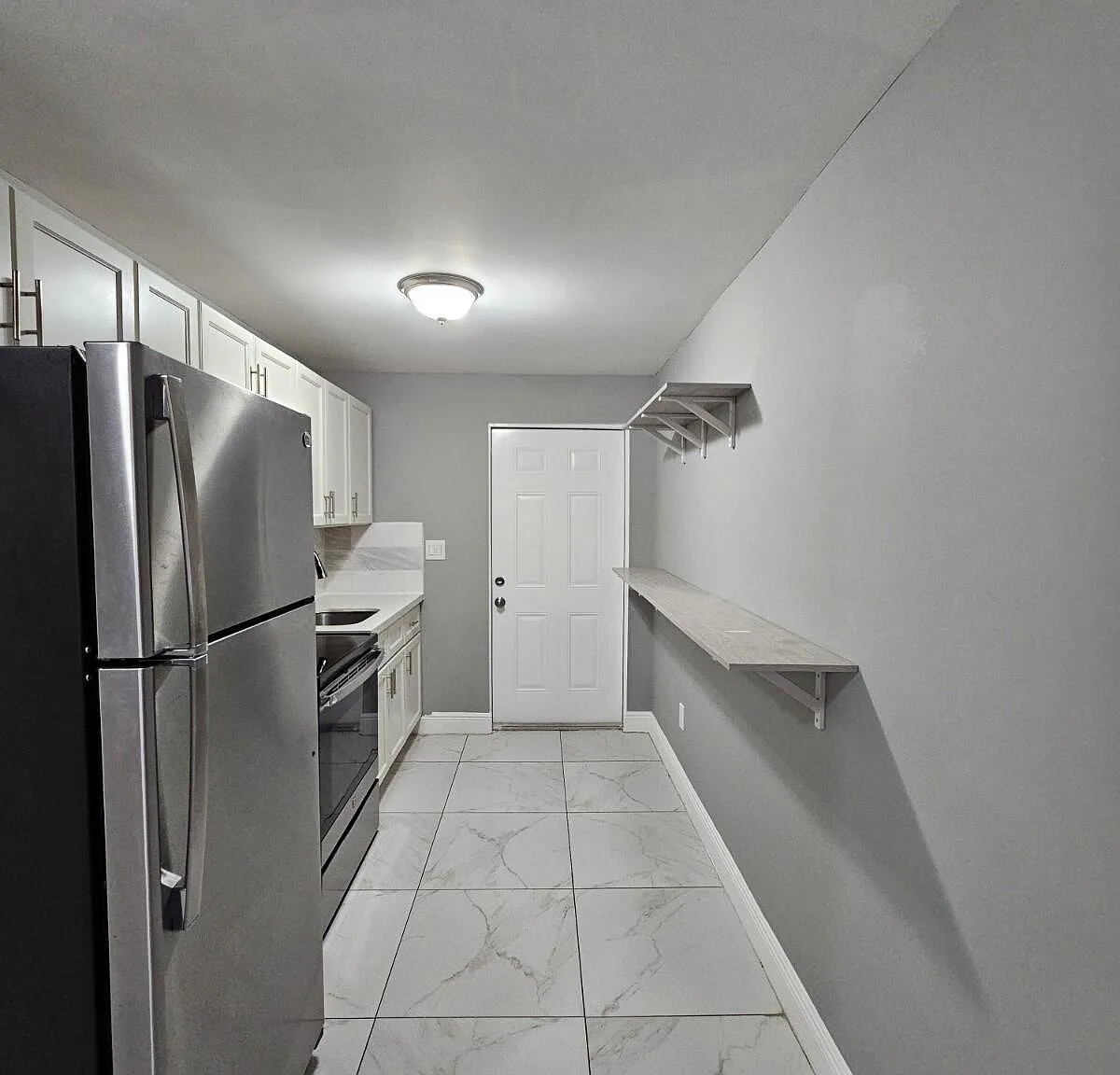 2 bed, 1.0 bath, 675 sqft, $1,750 — Photo 3