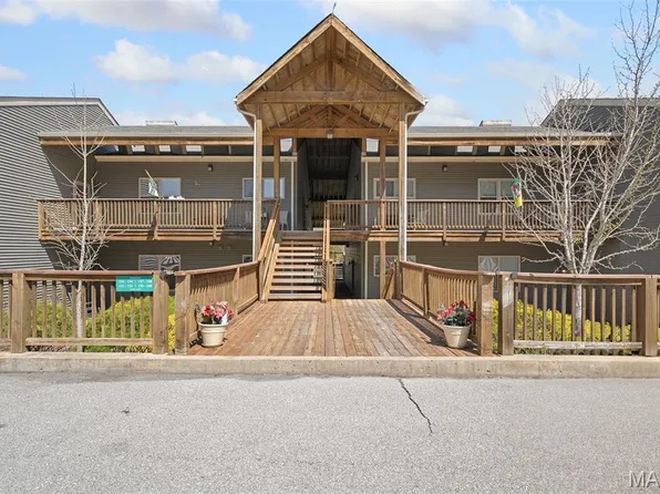 152 Geneva Cove Dr, Wright City, MO 63390