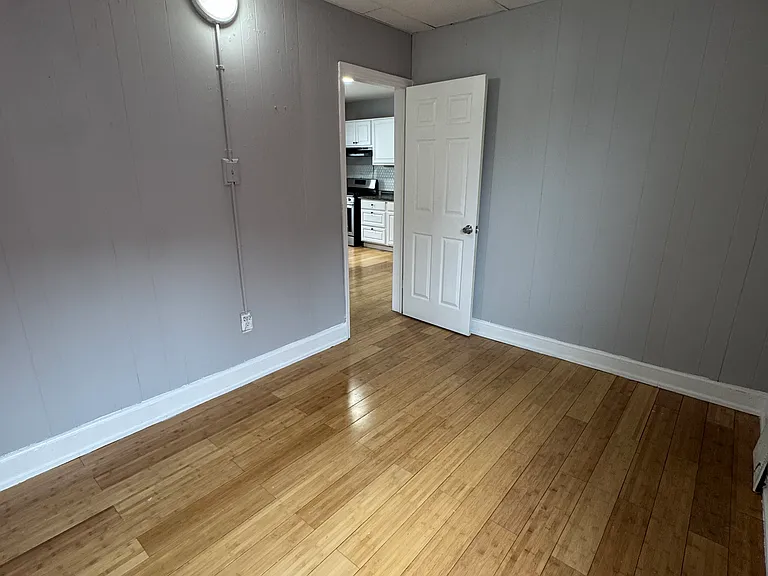 52-54 Ives Ct #3 — Photo 13