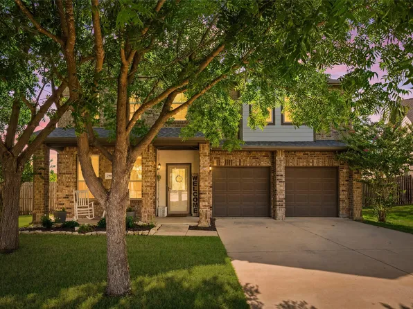 2904 Big Horn Bluff Ct, Fort Worth, TX 76108