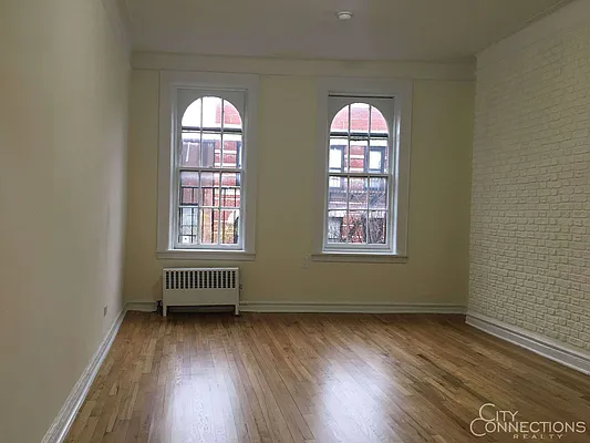 Rented by City Connections Realty | media 7