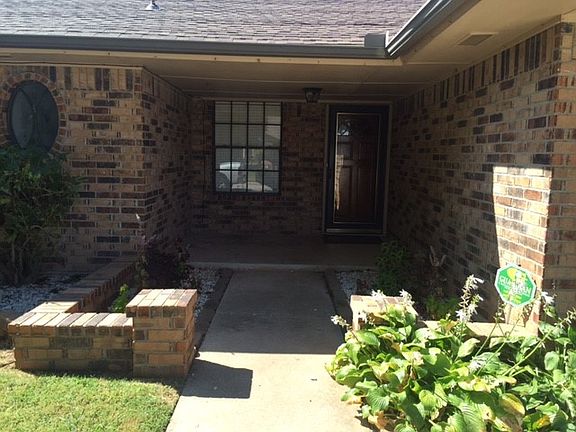 3rd image of 5000 SE 58th Pl