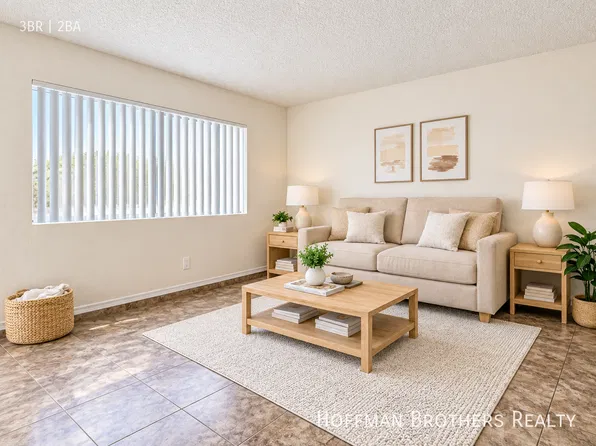8926 Burnet Ave APT 213, North Hills, CA 91343