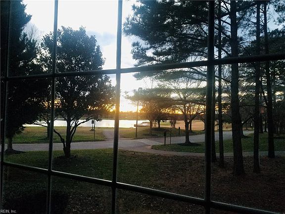 4th image of 5900 Dominion Fairways Ct