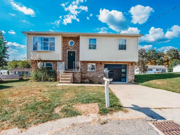 2645 Raceview Dr, Ona, WV 25545