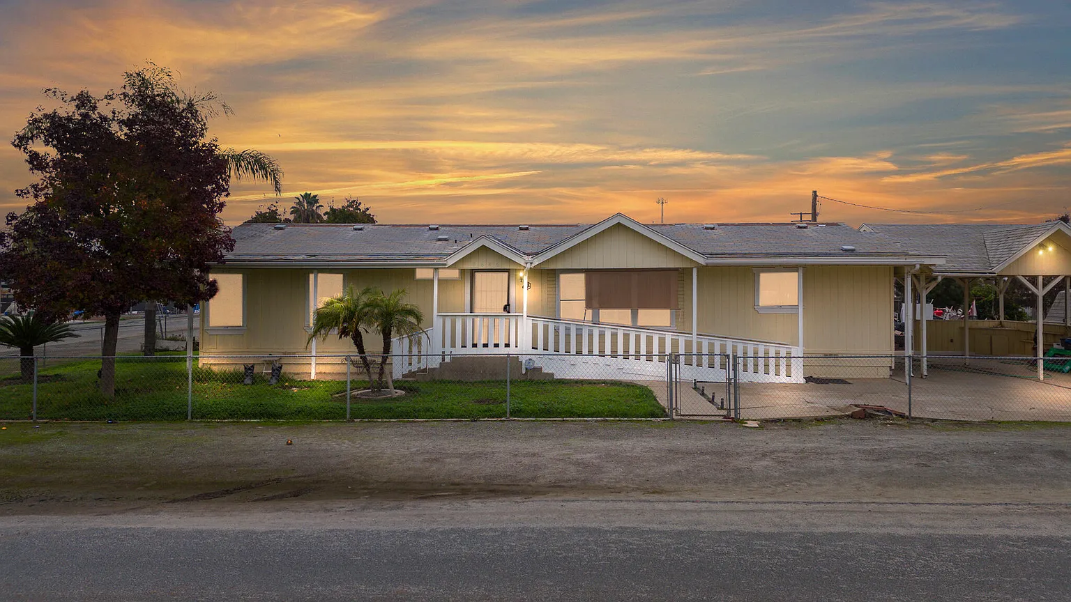 5646 Dennis Road photo 1
