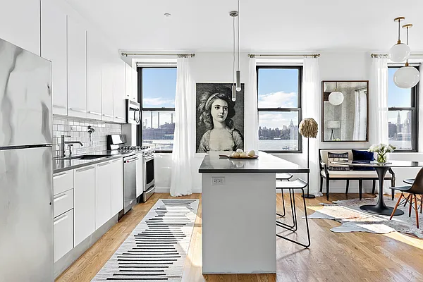 Sold by Compass | media 1