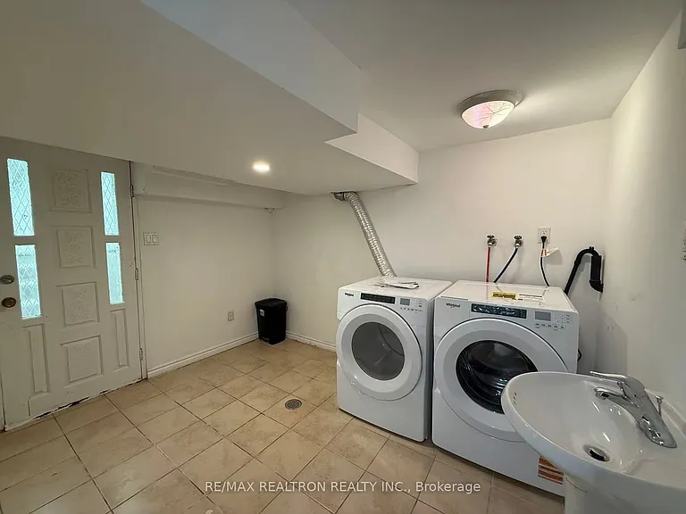 223 Pleasant Ave #BASEMENT — Photo 8