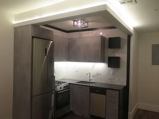 Rented by Spot It Realty LLC | media 27