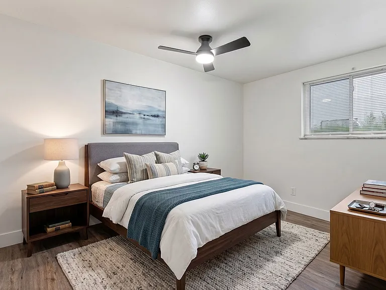 8 Bordeaux Dr #1 — Photo 17