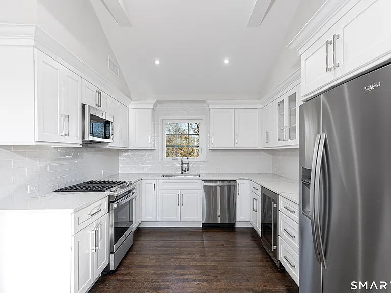 38 Poe Ct — Photo 1