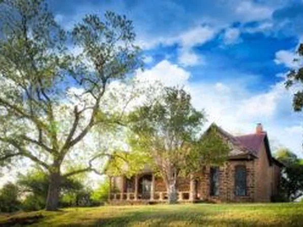 105 N Orange St, Mason, TX 76856