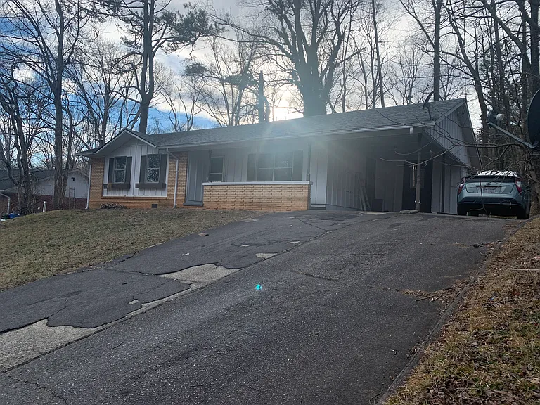 8 Waters Rd — Photo 12