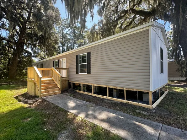20 Bearden Dr, Brunswick, GA 31520