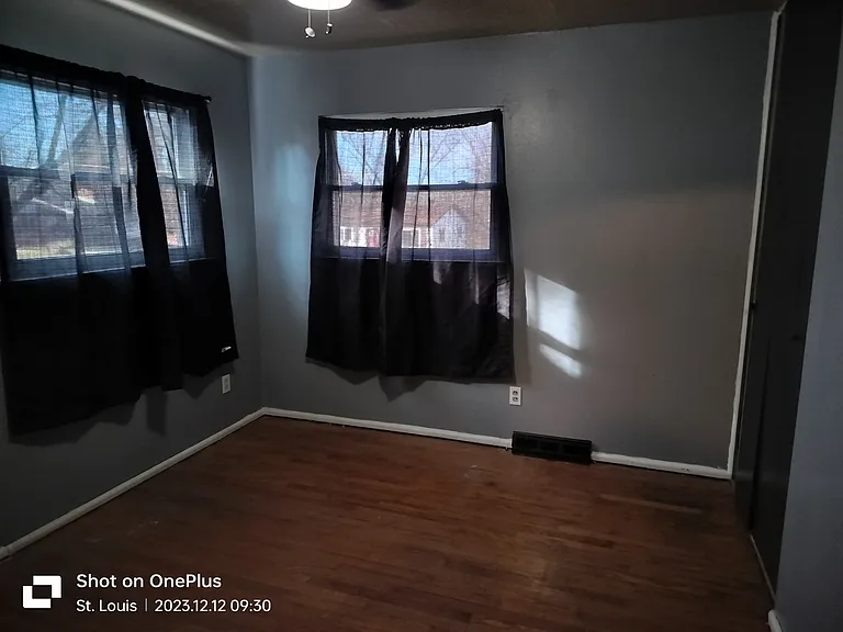 10504 Baron Dr — Photo 9