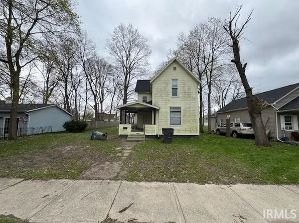 1011 W Blaine Ave, Elkhart, IN 46516