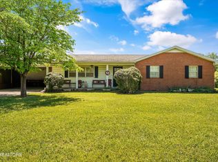 111 Harmon Rd, Maryville, TN 37804