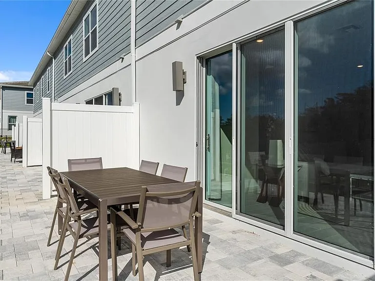 7834 Spectrum Dr — Photo 15