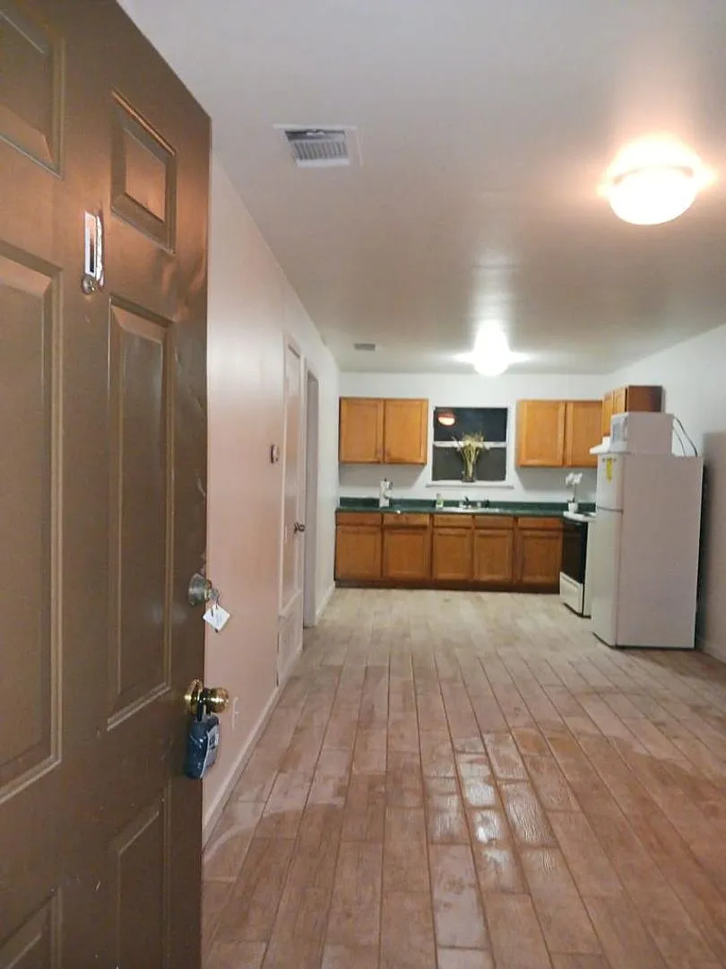 108 Rosabell St — Photo 1