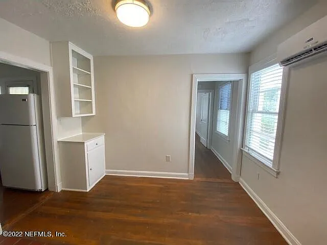 1 bed, 1.0 bath, 600 sqft, $1,100 — Photo 4