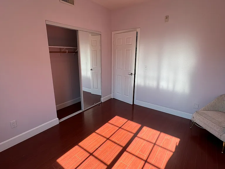 7056 Fulton St #9 — Photo 9