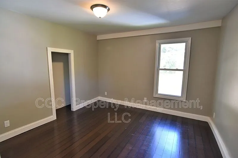 1 bed, 1.0 bath, $900 — Photo 3