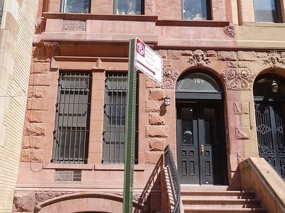 2nd image of 169 W 85th St APT 2A