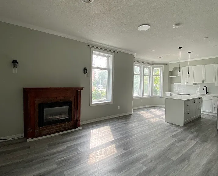 203 Elmwood Ave E #MAIN — Photo 5