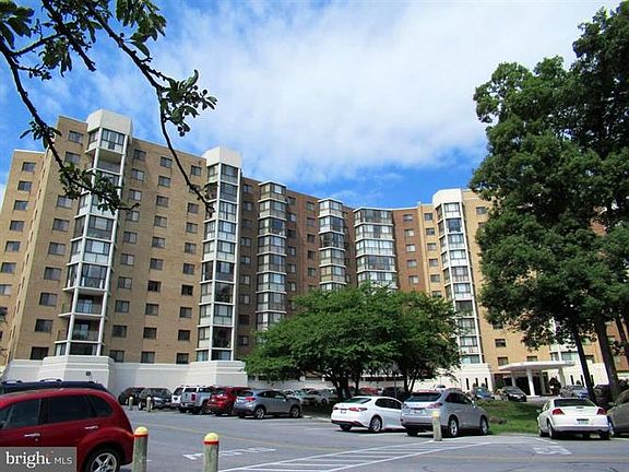 5th image of 15101 Interlachen Dr #1-422