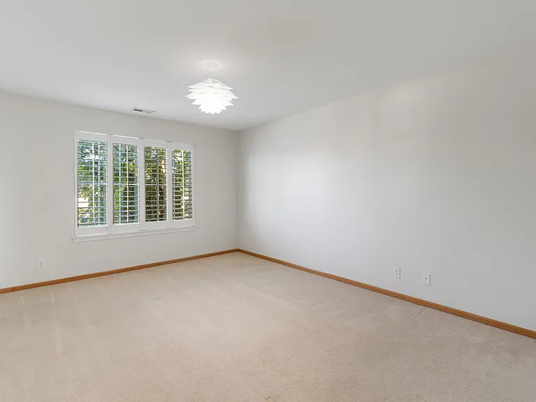 3022 Beckley St — Photo 22