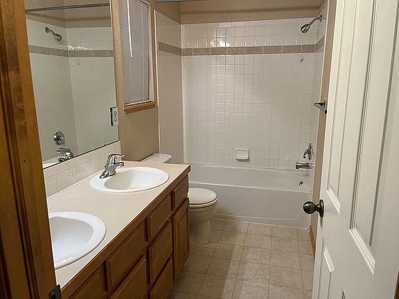 3rd image of 2334 W 45th St