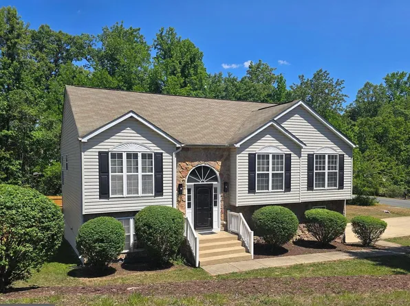 424 Laurel Ave, Fredericksburg, VA 22408