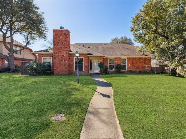 917 Worthington Dr, Desoto, TX 75115