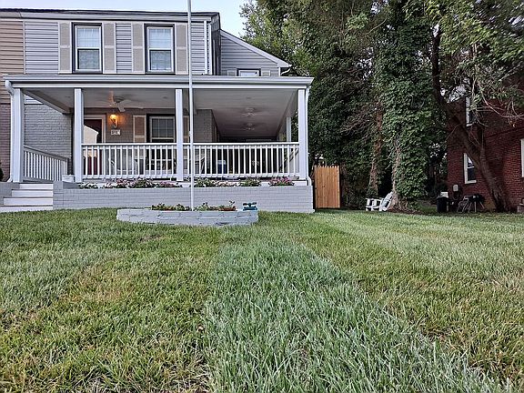 3rd image of 5927 Edgehill Dr