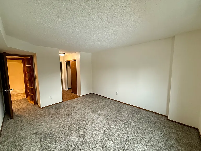 121 Washington Ave S #404 — Photo 19