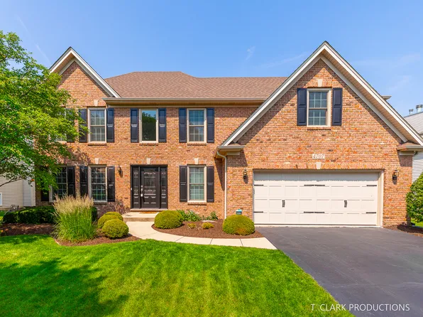 4707 Chokeberry Dr, Naperville, IL 60564