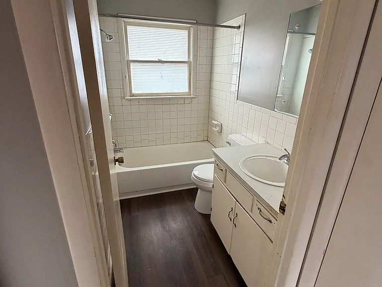 1410 W Atlantic St #B — Photo 10