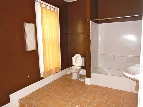 Main floor bathroom