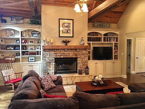 Main Living 3