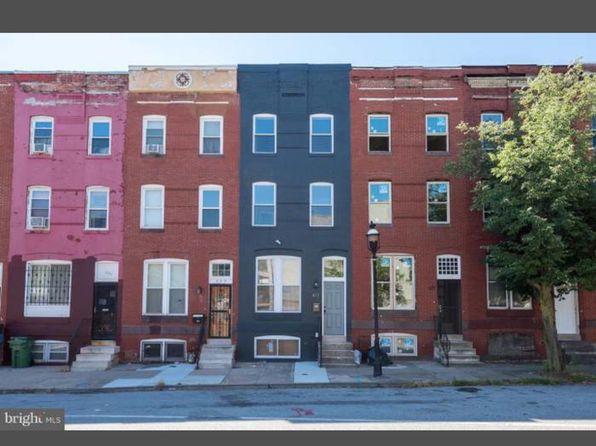 411 Robert St