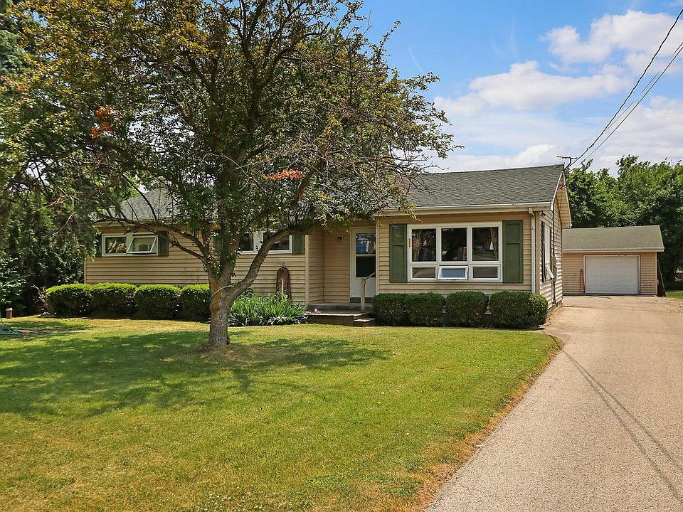 661 Kenosha STREET, Walworth, WI 53184 Zillow
