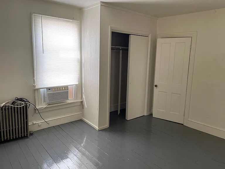 20 N Washington St #2 — Photo 4