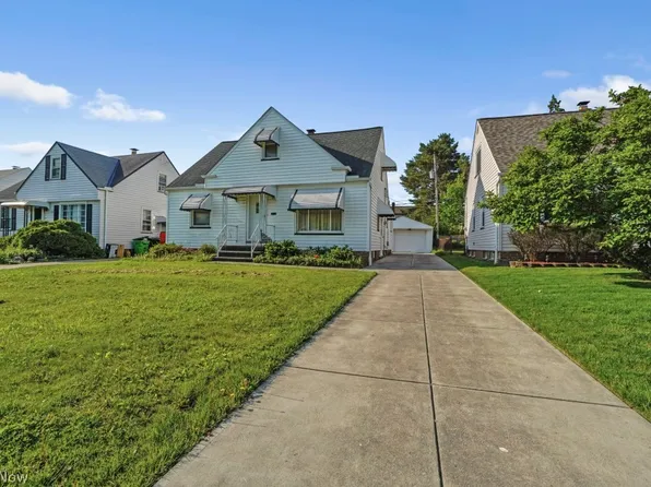 13708 Woodward Blvd, Garfield Heights, OH 44125