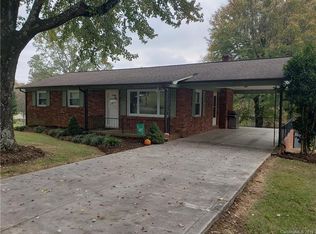 126 Fieldstone Farm Dr, Statesville, NC 28625
