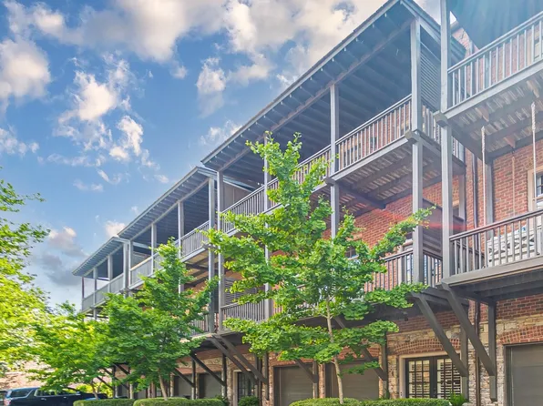 225 Founders Mill Ct, Roswell, GA 30075