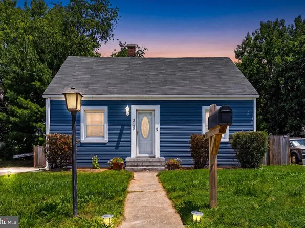 355 W 9th St, Front Royal, VA 22630